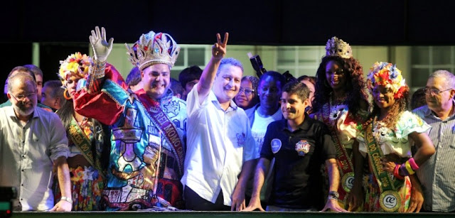 Carnaval pode ser bom para o Turismo, mas longe da Barra e de Ondina! Carnaval pode ser bom para o Turismo, mas longe da Barra e de Ondina!