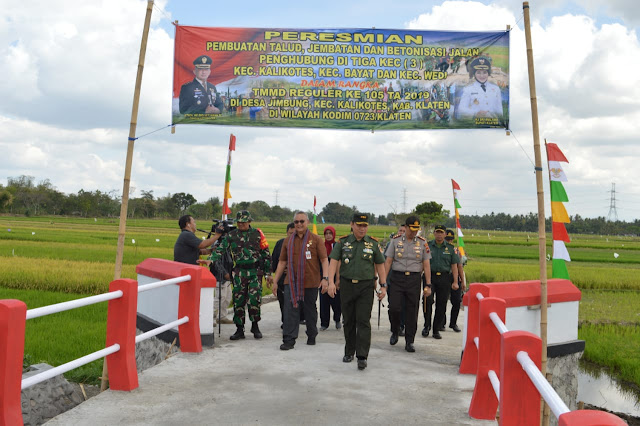Danrem 074 /Warastratama Sempatkan Tinjau Sejumlah Proyek Fisik TMMD Kodim Klaten   