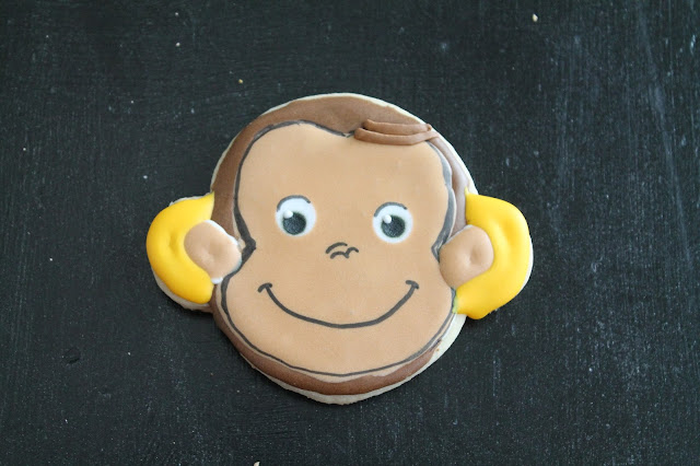 Monkey Cookies,Curious George party,Curious George decorated cookies,Curious George cookies, curious  George cookie decorating ideas, Monkey's face cookies,cookie decorating blogs, birthday