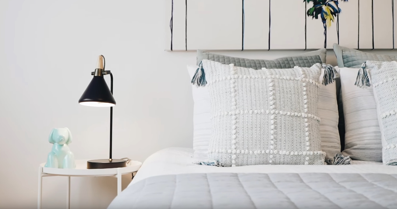 20 Photos vs. 112 Delroy Dr, Toronto vs. Home Interior Design Tour