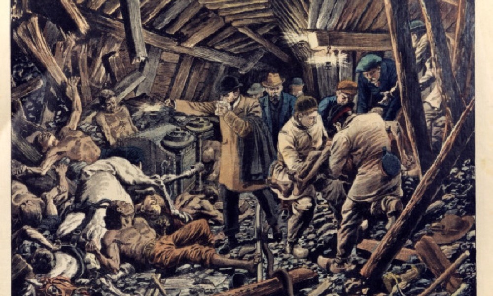 8 agosto 1956 tragedia Miniera di Carbone dove trovarono la Morte 136 immigrati italiani in Belgio 8 agosto 1956 tragedia Miniera di Carbone dove trovarono la Morte 136 immigrati italiani in Belgio