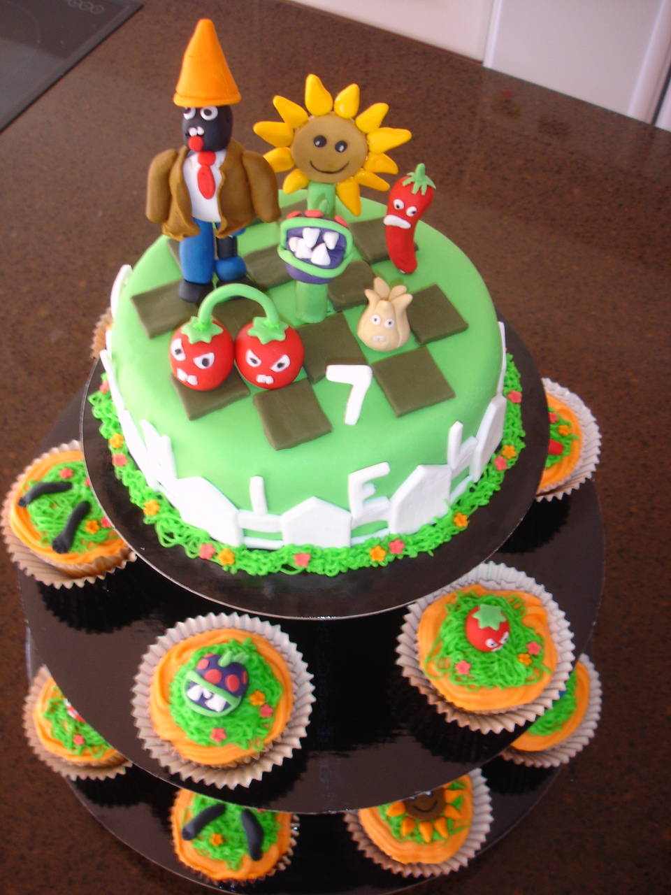 Bake Me Blind Gluten Free Plants vs. Zombies Cake