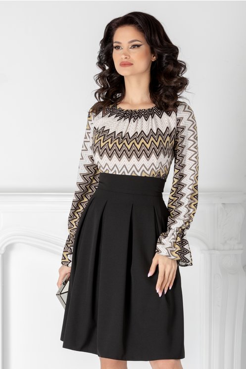 Rochie Moze cu imprimeu galben in zig-zag la bust si la maneci Rochie Moze cu imprimeu galben in zig-zag la bust si la maneci