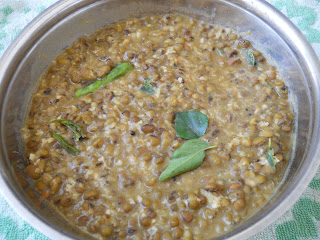 Brinda's Palakkad Vegetarian Cuisine: PAYARU PUZHUKKU