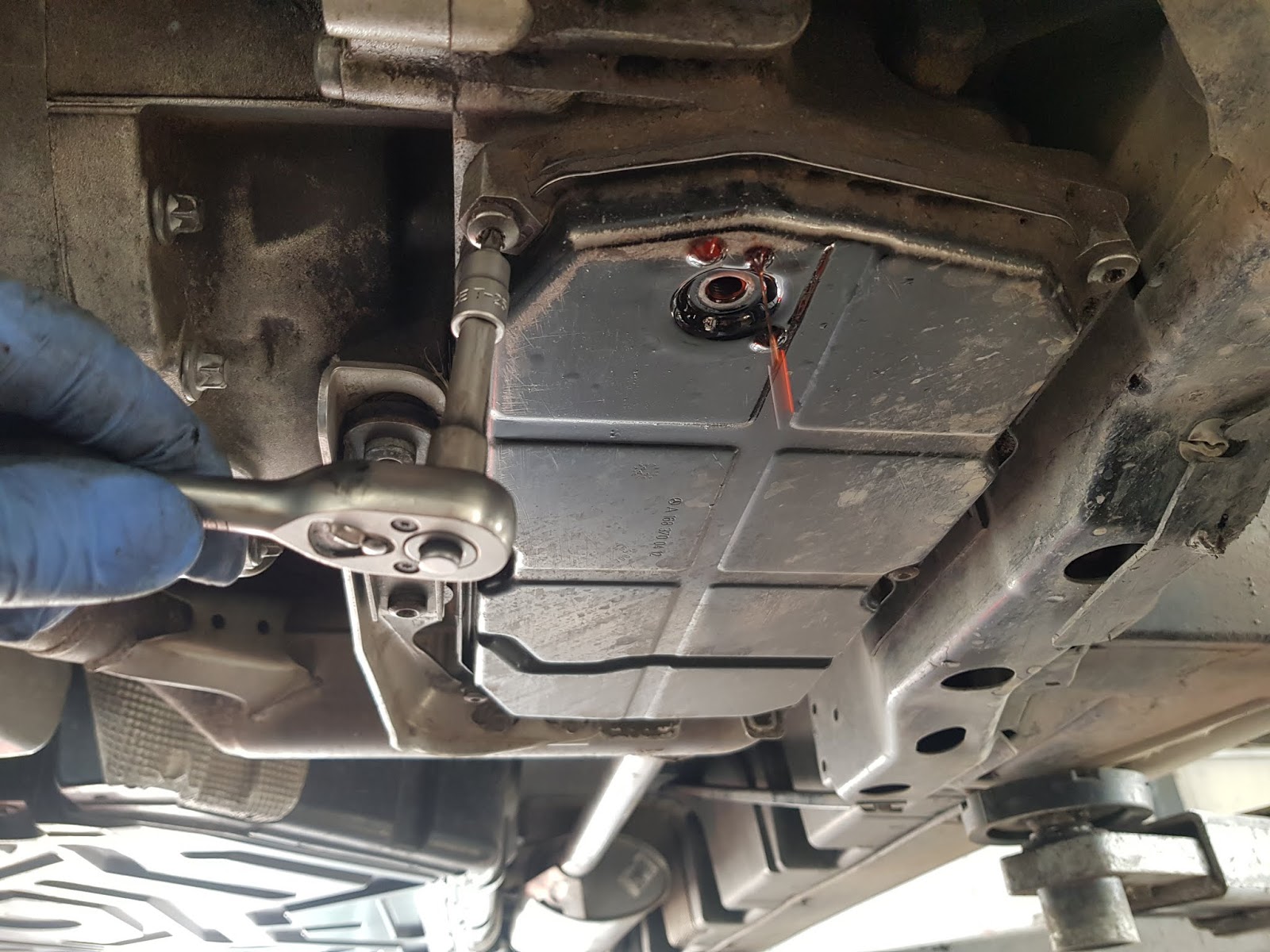 Car repair and service by yourself Mercedes A class W168 gearbox oil