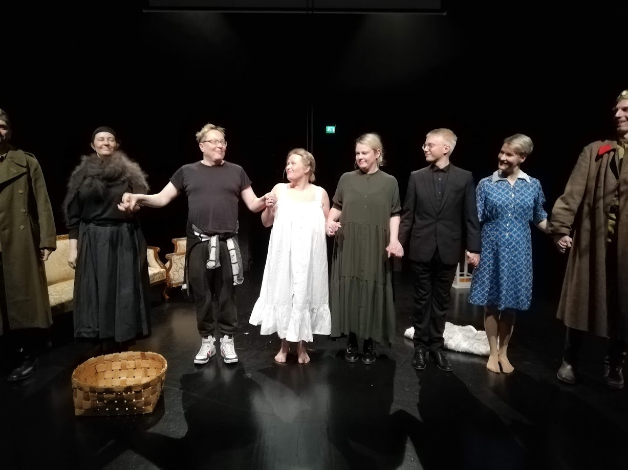 Oopperafanin päiväkirja / Diary of an opera buff The Noblewoman Vera