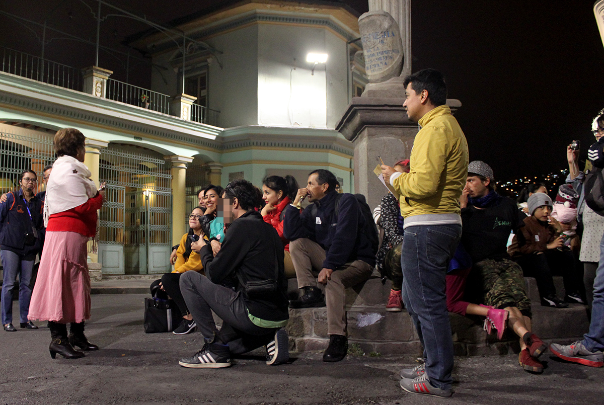 Left Hand Rotation: Imágenes y resumen de