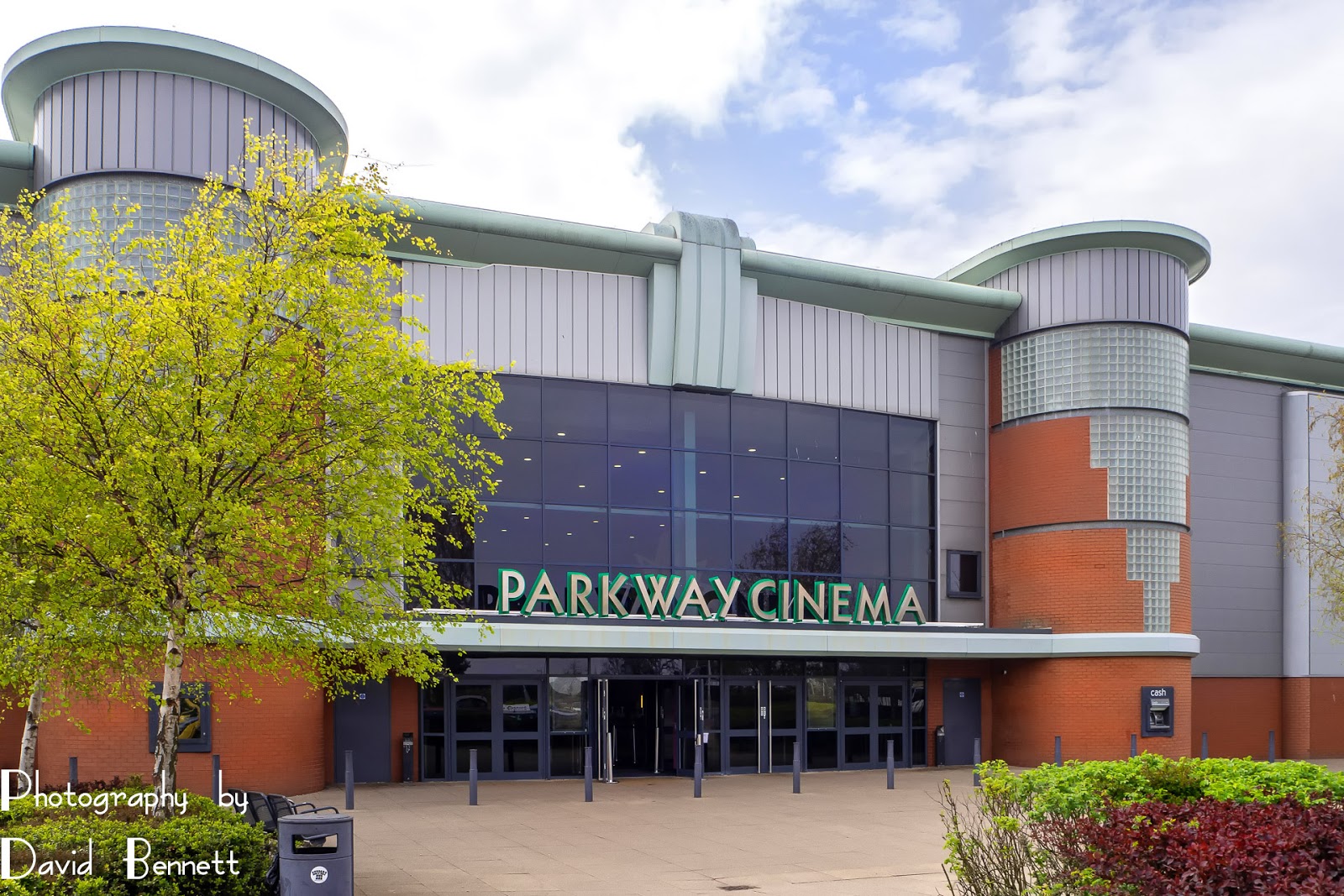 Lincolnshire Cam Parkway Cinema and shops.