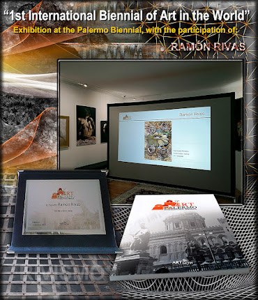 Proyección de la obra de Ramón Rivas ·Experiential" en la Galería Effetto Arte de Palermo,  junto a la Placa y Catálodo del Evento de Arte.