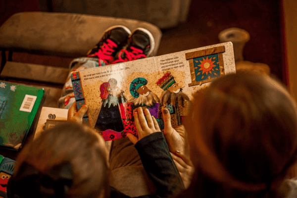 Pandai Membaca dan Pentingnya Budaya Literasi dalam Keluarga