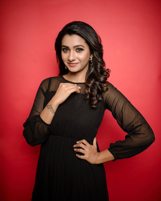 Tamil%2BActress%2BPriya%2BBhavani%2BShankar%2BLatest%2BPhoto%2BStills%2B%25281%2529.jpg