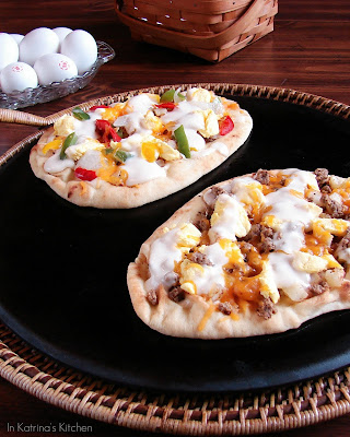 Breakfast Pizza Recipe from @KatrinasKitchen