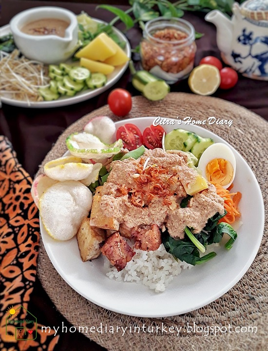 Indonesian Food Recipe; Gado Gado Betawi.With Video / Resep gado gado Betawi | Çitra's Home Diary. #citrashomediary #resepgadogado #gadogadobetawi #gadogadosaladrecipe #Indonesiangadogado #Gadogadosalad #Indonesisch #healthyfood #Indonesiansalad #veganrecipe #vegetarianrecipe