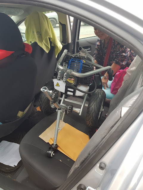 เครื่องตัดหญ้ารถเข็น ราคาถูก สำหรับตัดหญ้าสนามหญ้า