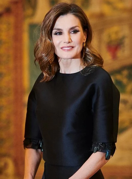 Queen Letizia wore Carolina Herrera Dress from Pre Fall 2015 Collection and carried Carolina Herrera clutch bag, Letizia wears Hugo Boss pumps