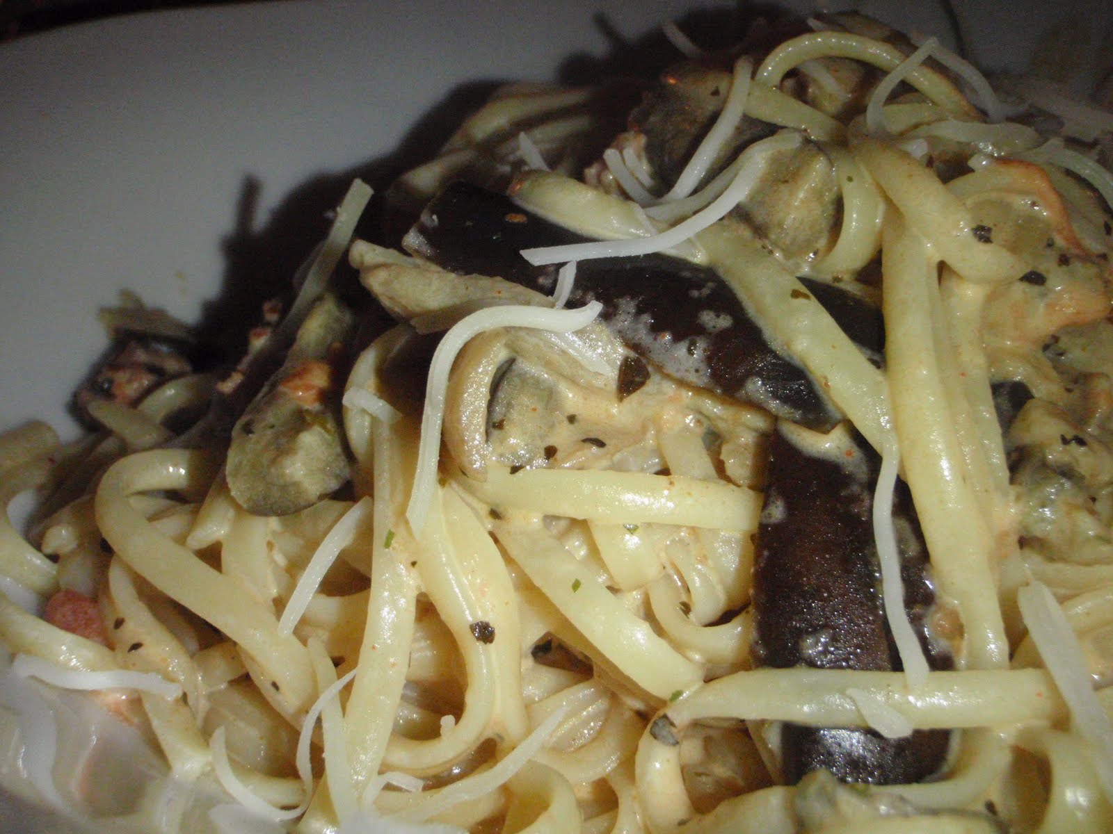 Friends & Foodies Forever Italian Eggplant and Mushroom Pasta