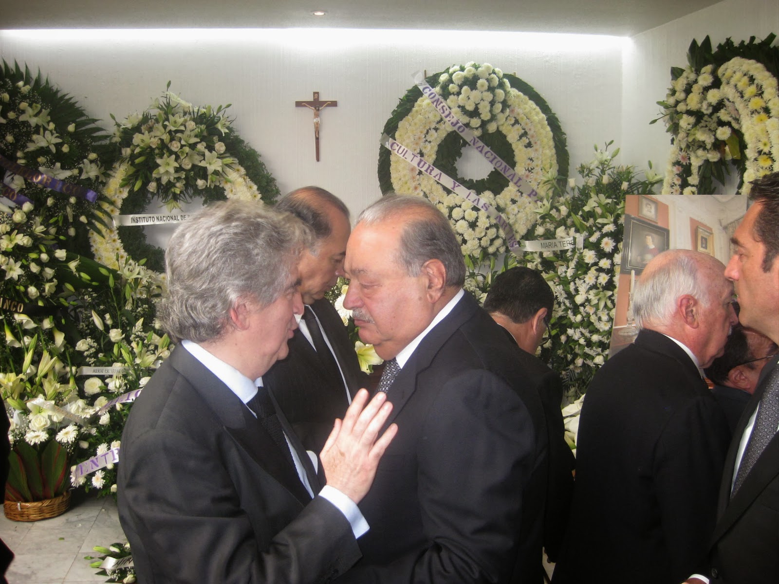 Sendero Público La cumunidad cultural despide a Guillermo Tovar y Teresa