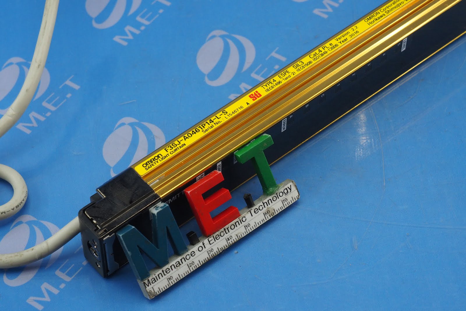 M.E.T Co.,ltd ☏+82429348257 [ETC[OMRON SAFETY LIGHT CURTAIN EMITTER