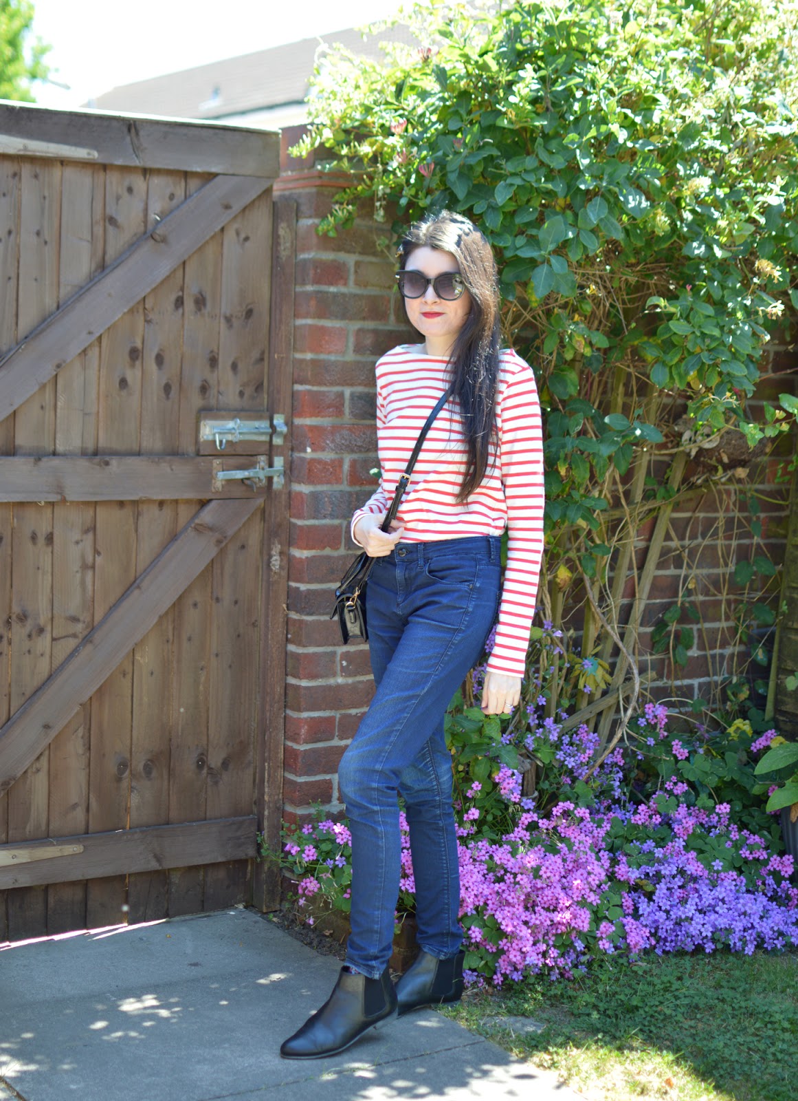 Red Stripes & Micro Bag | Inspirations have I none