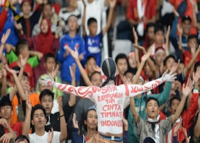 Tiga Superter Indonesia Ditahan di Malaysia Karena Unggahan FB