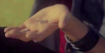 Boyfriend Minwoo engagement ring