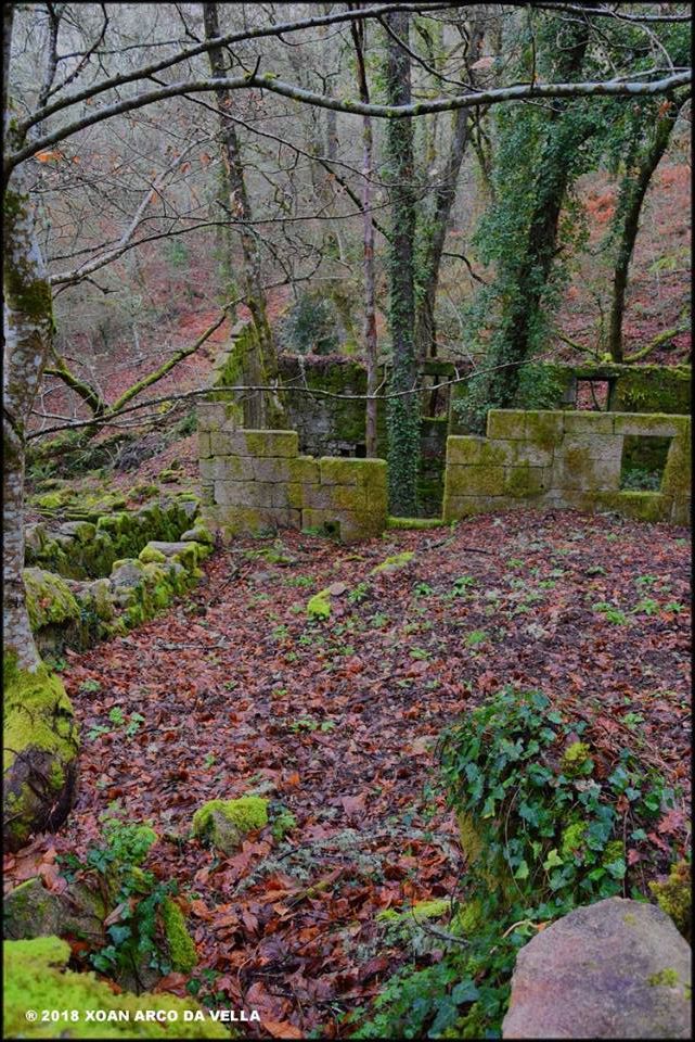 XOAN ARCO DA VELLA MUIÑOS EN LUÍNTRA NOGUEIRA DE RAMUÍN