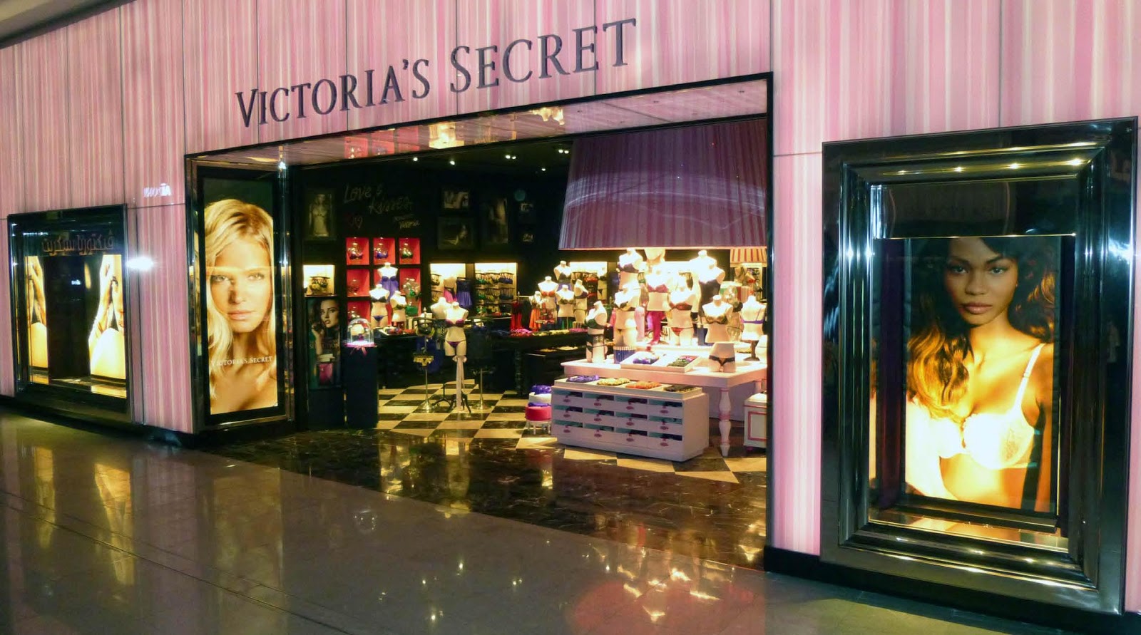My Small Obsessions: Victoria Secret at Dubai Mall