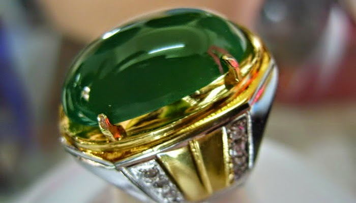 Pameran Batu Akik Semarakkan Festival Baleganjur Tanah Lot