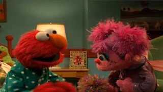 Elmo sings Happy Thoughts song to Abby Cadabby. Sesame Street Bedtime with Elmo