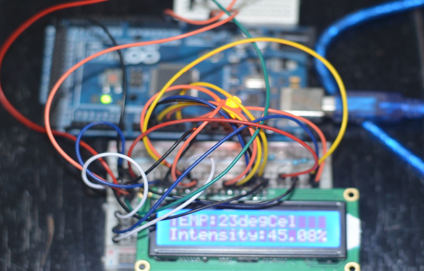 LM-35 Temperature Sensor and Arduino-Temperature Monitor using LCD Display