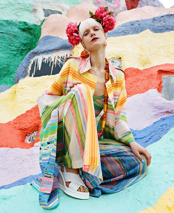 © JUCO Photo (Julia Galdo and Cody Cloud) | Salvation Mountain. Fashion Photography | PaperMag