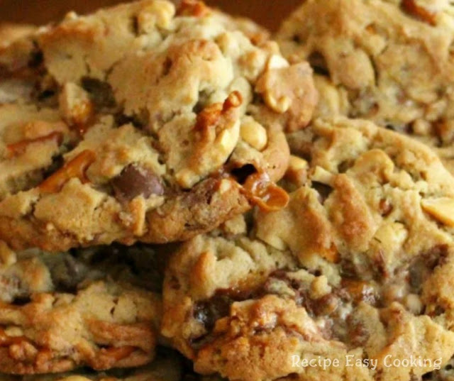 Candy Bar Pretzel Cookies