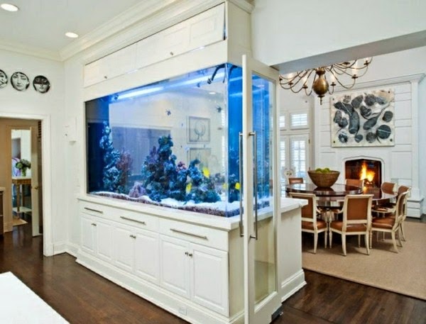 Use aquarium as a room divider – 26 examples.