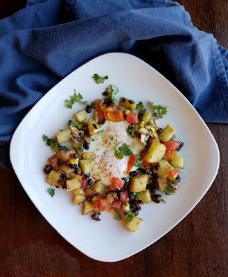 Simple to make but so full of flavor, this Tex-Mex sheet pan breakfast also makes a great dinner. Just chop the veggies and watch the magic happen! Simple to make but so full of flavor, this Tex-Mex sheet pan breakfast also makes a great dinner. Just chop the veggies and watch the magic happen!