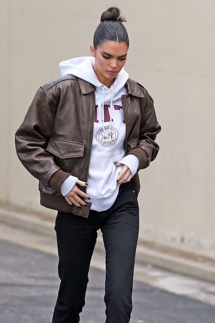 Kendall Jenner Clicks In Street Style march 2019