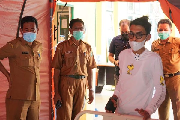 Wakil Ketua I DPRD Pasangkayu Bersama Tim Covid-19 Sidak RSUD Ako Wakil Ketua I DPRD Pasangkayu Bersama Tim Covid-19 Sidak RSUD Ako