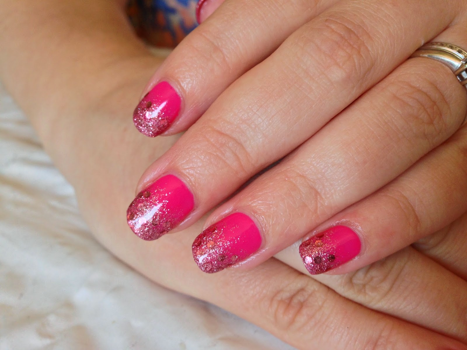 CND Shellac Nail Art Pink Bikini Glitter Fade