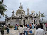 Masjid Haji Ali Mumbai, Masjid Taj Mahal Agra India