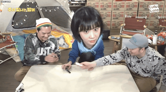 어디로 휘어 졌는지가 궁금한 김민아 ㅋㅋㅋ .sㅔㄱ드립
