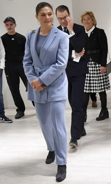 Andiata ayden blazer and area trousers. Crown Princess Victoria wore a new light blue suit from Andiata