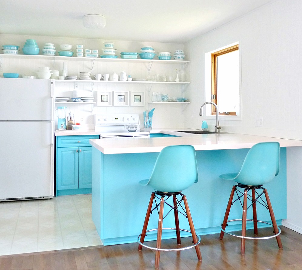 A Budget Friendly Turquoise Kitchen Makeover Dans Le Lakehouse Open Shelving In Kitchen