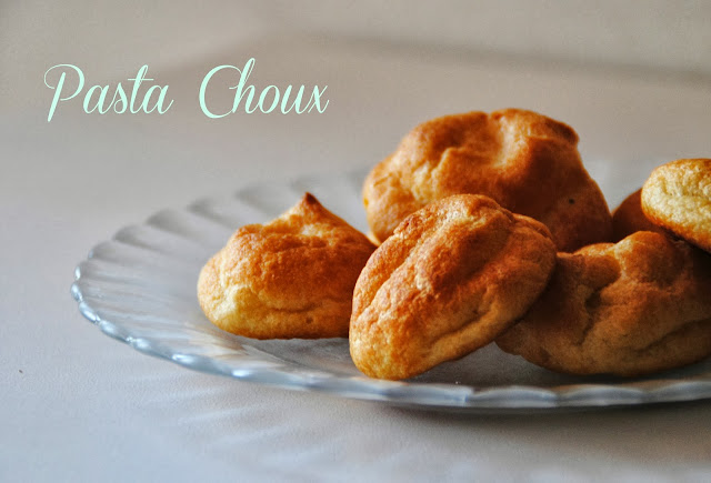 Pasta Choux & Lionesas rellenas de ricotta y miel