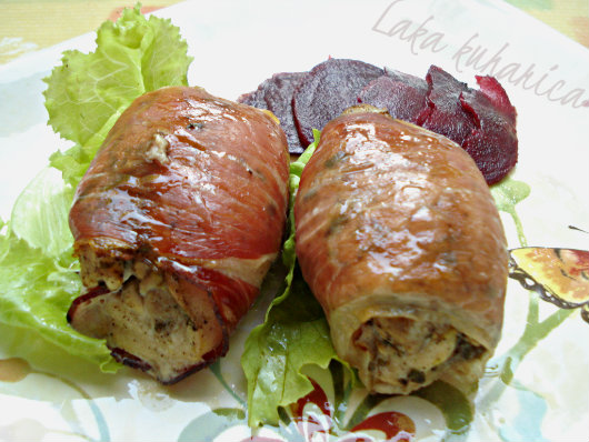 Chicken thighs wrapped in prosciutto by Laka kuharica: delicious, aromatic and succulent meal.