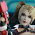 Harley Quinn do game Arkham Knight ganha uma figura colecionável em escala 1/6 para chamar de sua