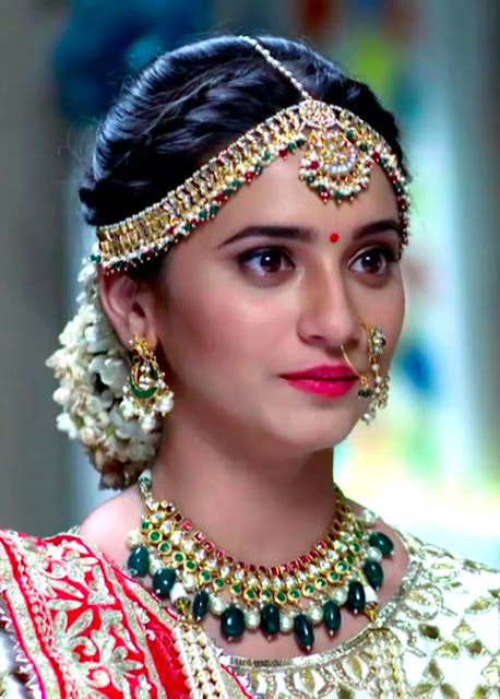 Shivan Surve Cute Photo In Bridal Getup | Marathi Actress | CineHub