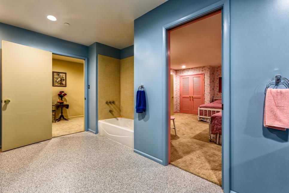 The Brady Bunch Blog The HGTV Brady Kids Bathroom Renovation