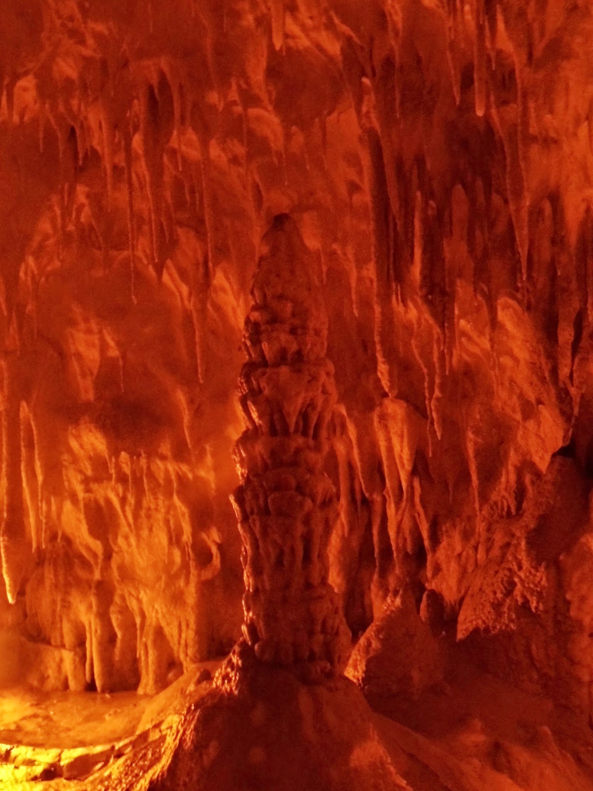 Σπηλαιοτρυπα – Ένα άγνωστο σπήλαιο κοντά στα Πράμαντα Ιωαννίνων  