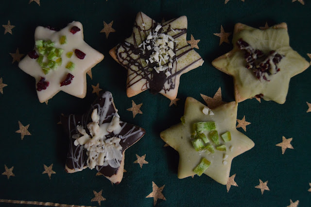 Джинджифилови медени звездички със шоколадова глазура