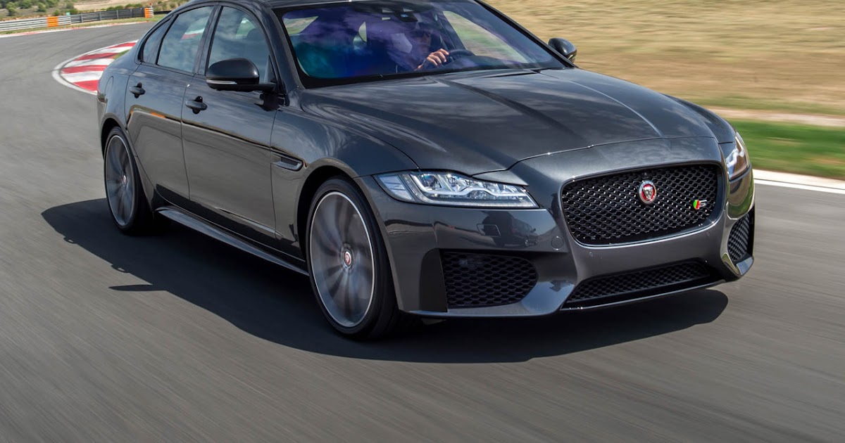Jaguar XF 2016 черный