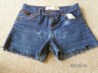 Beauty by a Geek: Bleached Denim Shorts How-to